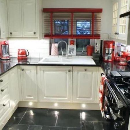 Strensall Well Presented 2 Bedroom House Village Holiday Let المظهر الخارجي الصورة